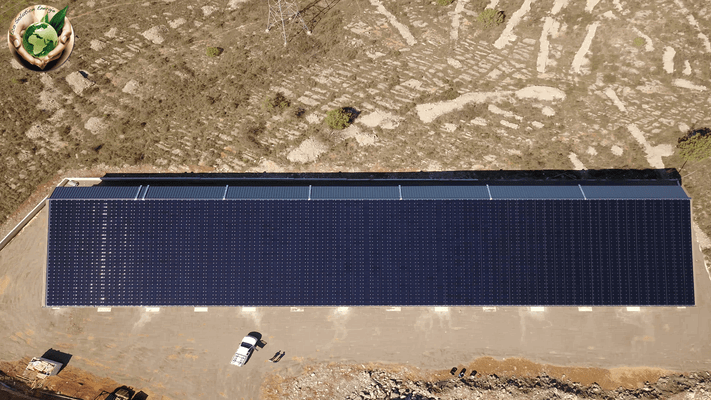 Installation de hangar photovoltaïque à Lablachère